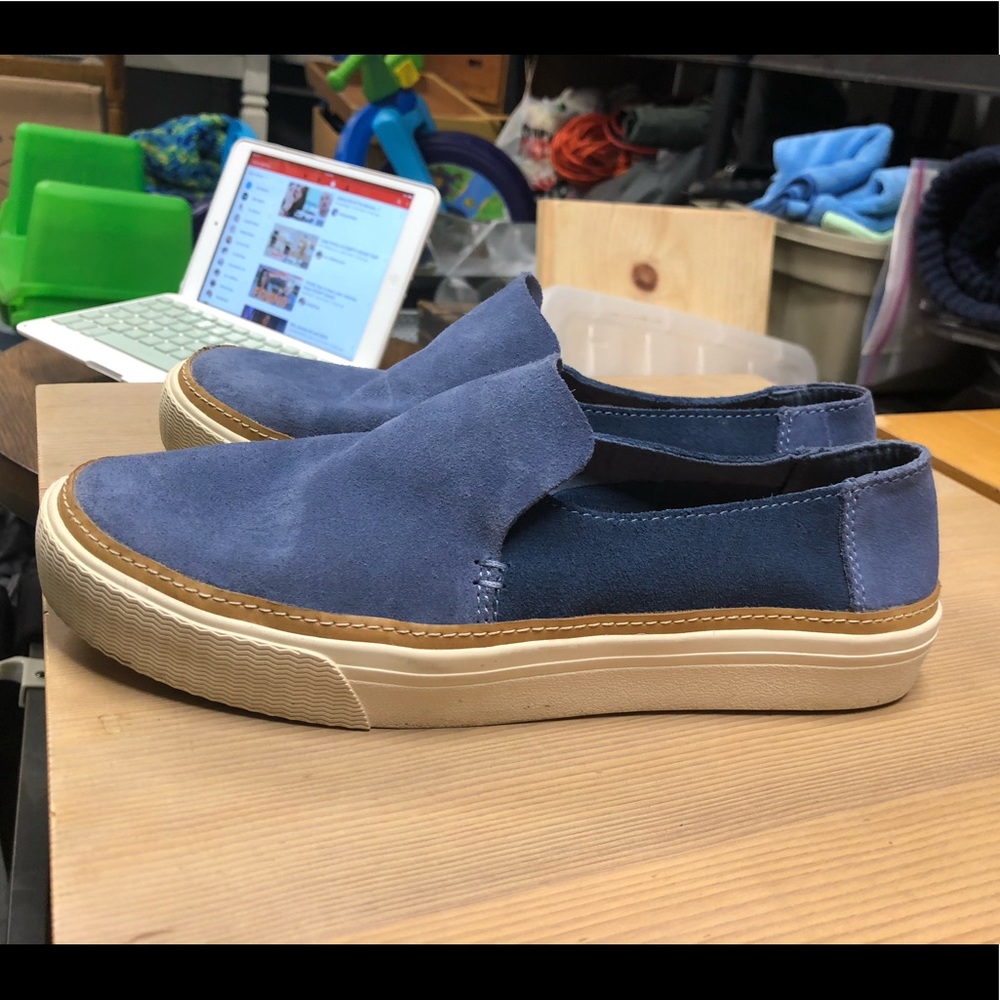Toms blue suede slip ons size 8W
